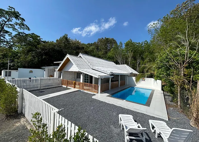 3 Bedroom & Loft Pool Villa Copacolanta