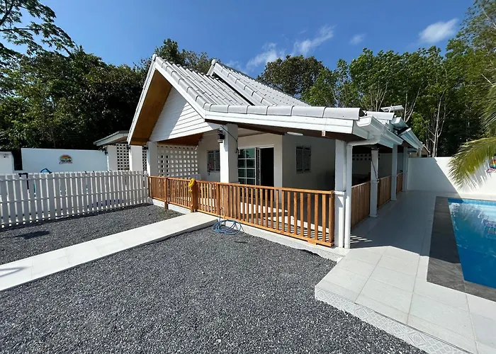 3 Bedroom & Loft Pool Villa Copacolanta